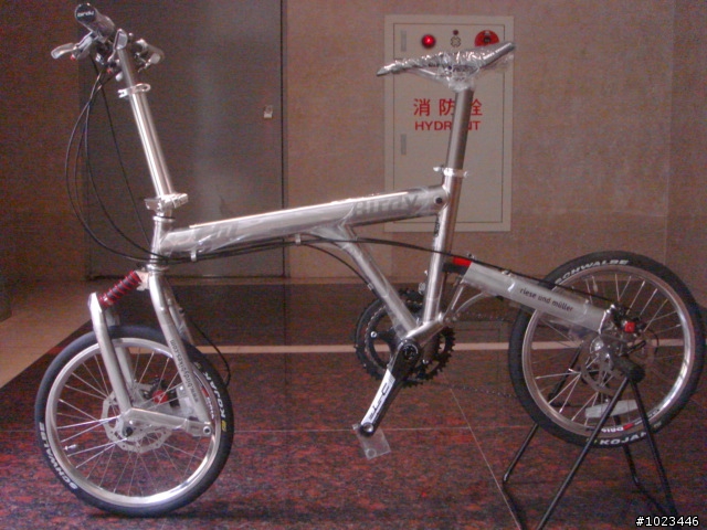 <分享>鳥中帝王!2010鈦鳥開箱