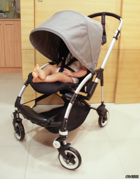 ［開箱］新款2010 Bugaboo Bee+推車, 同場加映與Quinny Senzz的比較圖