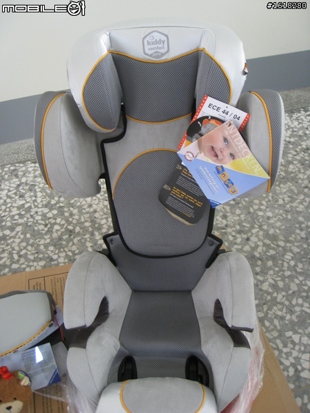 我們家妹妹的KIDDDY Comfort pro簡單開箱!!