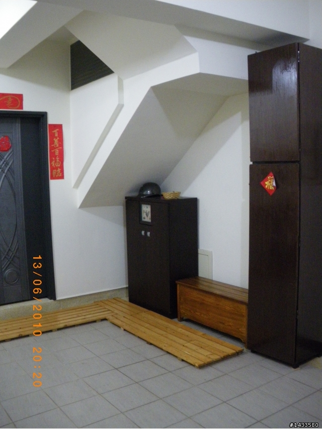 DIY分享第二弹(一代電鋸桌+240凌霸鞋櫃+木板腳踏墊)BY魔羯碎碎念