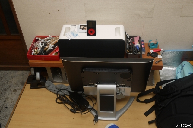 [開箱] DELL U2311H~ 6/2 持續補圖  6/1新增AL2032對照