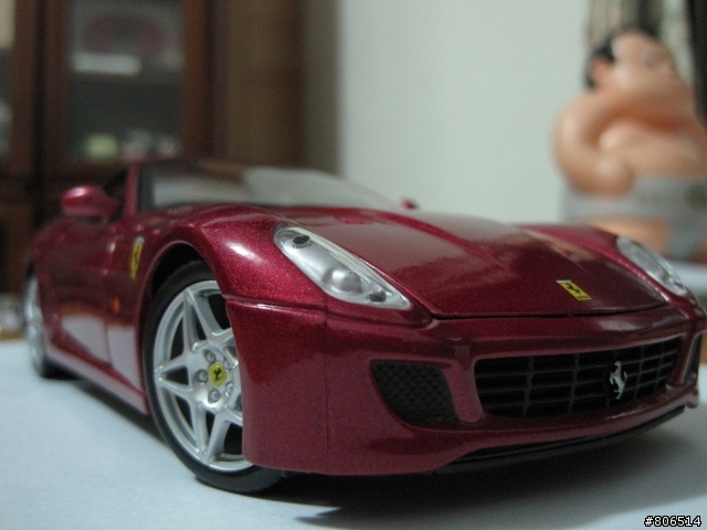 [開箱]Maisto 1:24 Ferrari 599 GTB (紅)