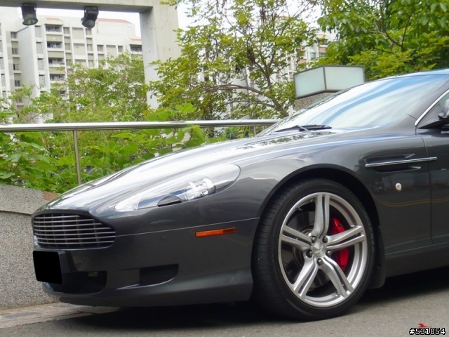台南 - Aston Martin DB9