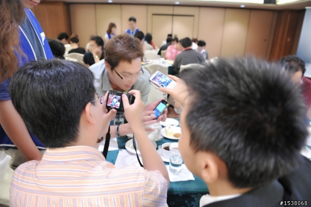 [三傲群雄耀安卓 星啟2.2漾風潮]S i9000 台中體驗