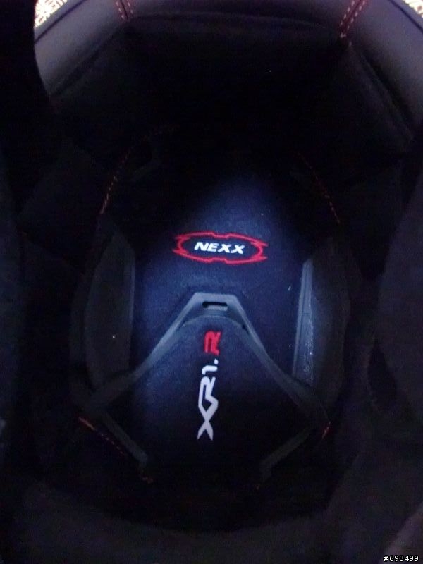 初次開箱分享:NEXX全罩式安全帽XR1R