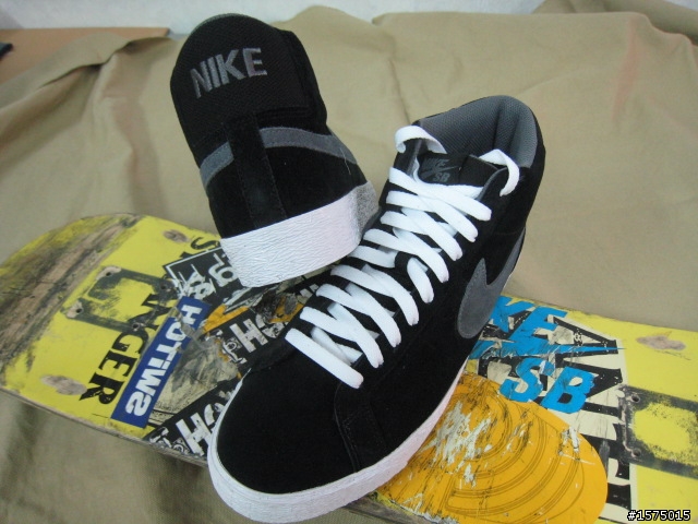 ~ NIKE SB 開箱文 ~ BLAZER SB 黑灰百搭基本配色