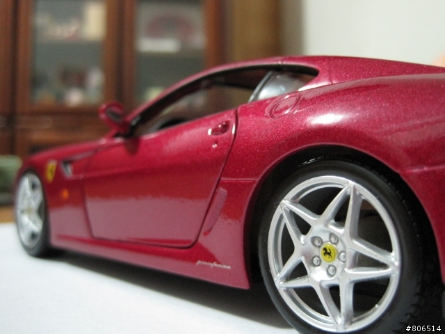 [開箱]Maisto 1:24 Ferrari 599 GTB (紅)