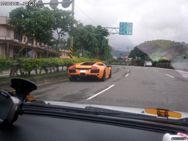 [分享]家人拍到的Lamborghini＆Ferrari
