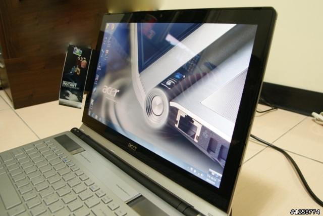 [開箱] 傳說中的影音高規格機－『Acer Aspire 5943G』