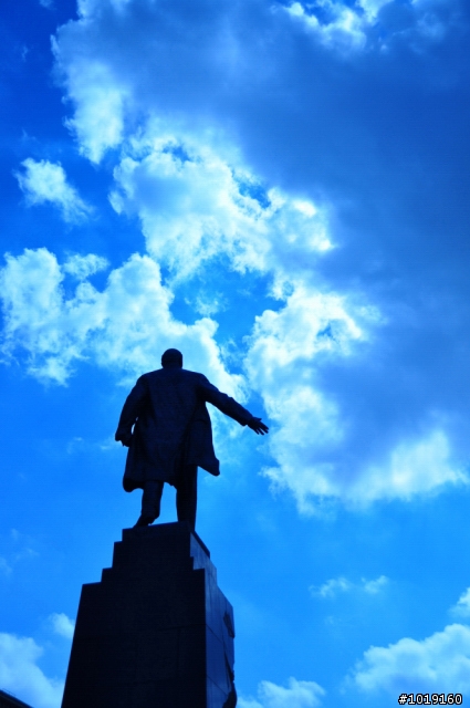 D90/sigma 18-200游烏克蘭