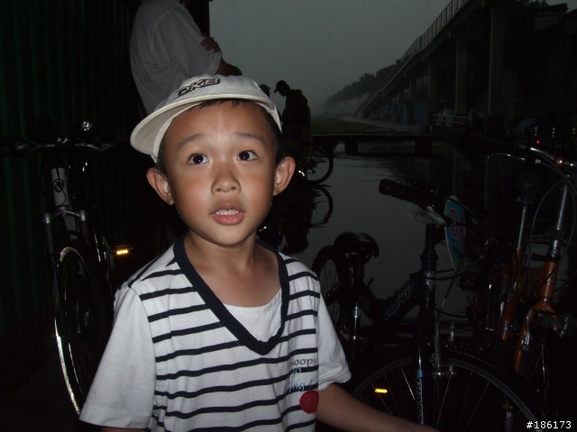 終於如願騎在台北河濱自行車道!!!