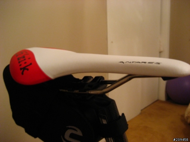 [開箱] 這個月的敗家成果 (Oakley, Sidi, Look, Fizik)