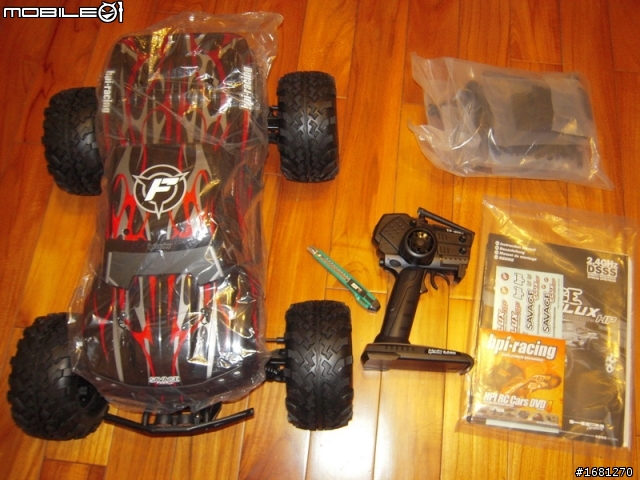 [開箱]HPI 1/8 Savage Flux HP 無刷野人大腳2.4G