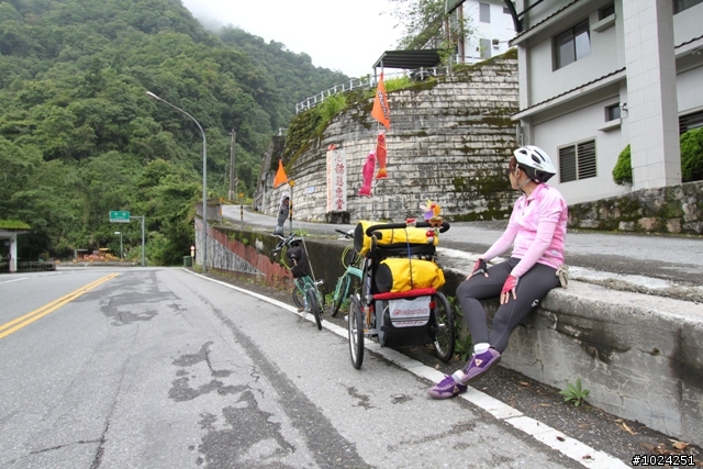 這一刻，在公路之巔擁抱‧幸福