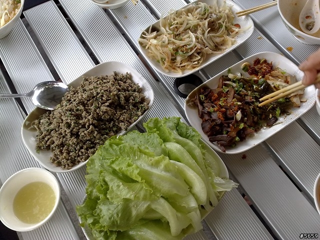 里港滇緬村美食