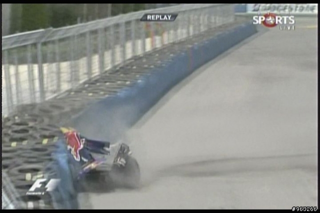 喔喔喔...飛起來了......紅牛飛起來了XD