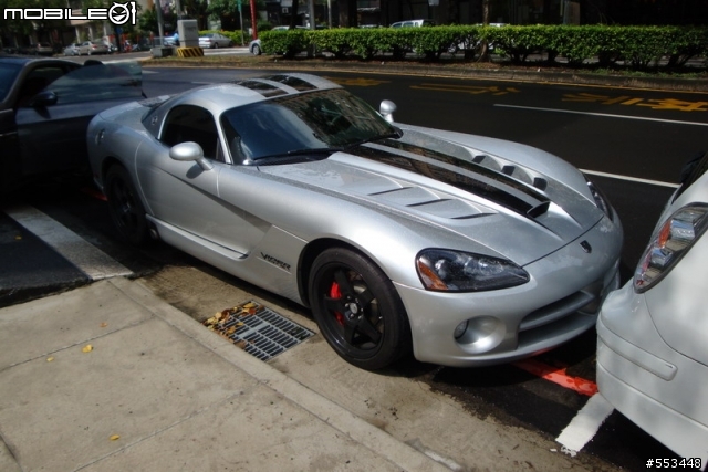 [台中街拍]道奇大蛇號 VIPER SRT-10