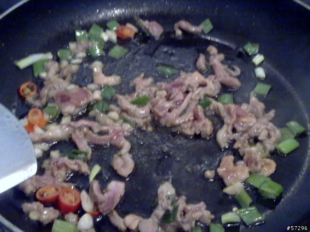 『輕鬆料理』台式泡菜醬炒肉絲