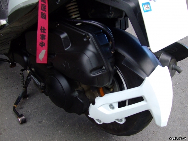 [分享] GT125 土砲 JP內後土除 & 加裝自動車廂燈 & 三孔車充 + USB & RAM車架 & GPS