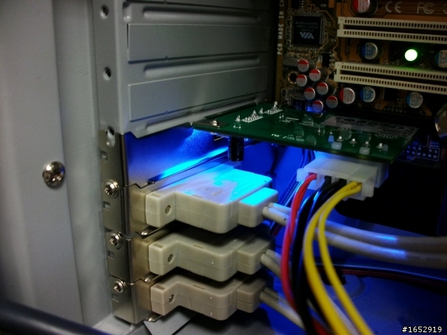 [分享] 開箱文_創見USB3.0 640GB 2.5吋 防震外接式硬碟 + USB3.0轉卡