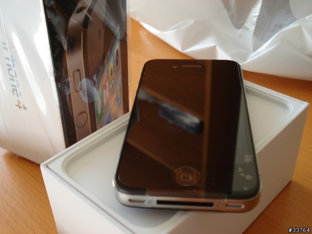UK Unlock Iphone 4 - 16G & 32G 英國機無鎖板
