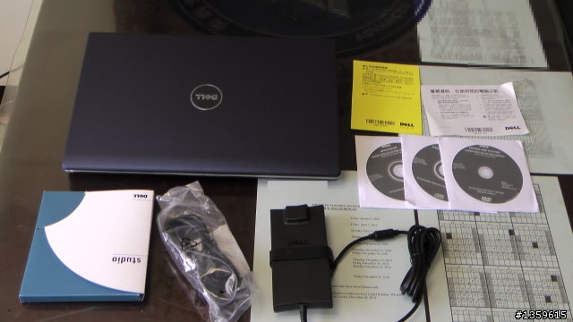 [開箱]Dell Studio 15 1558 FullHD 9Cell