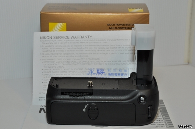 我的d90也完成合體技了！(MB-D80開箱)