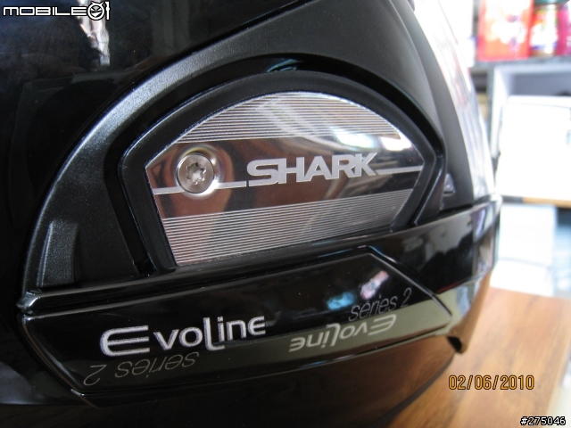 [沒有箱的開箱文]SHARK EVOLINE SERIE 2