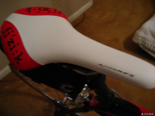 [開箱] 這個月的敗家成果 (Oakley, Sidi, Look, Fizik)