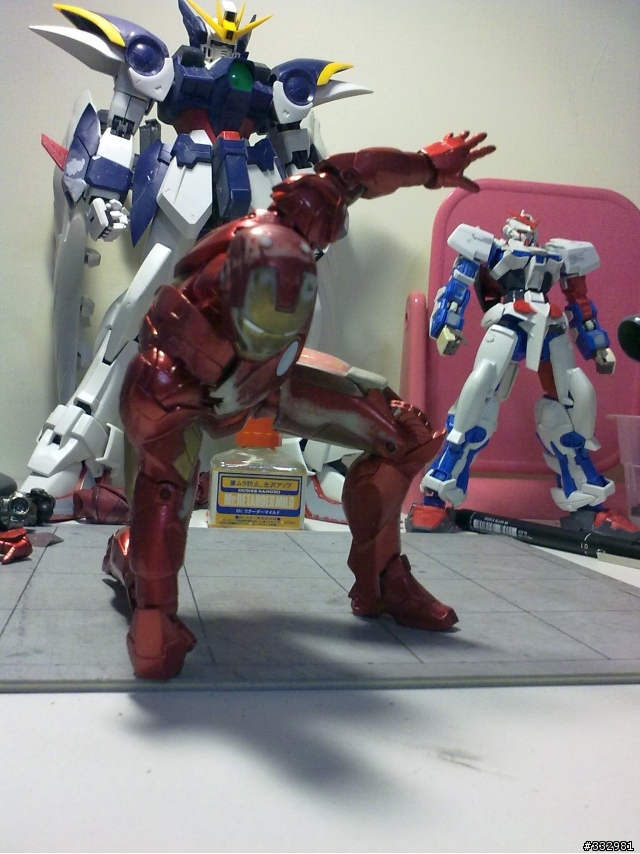 打造8吋的hot toys - MARVEL Select IRONMAN Mark IV