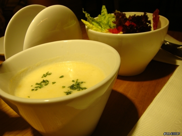 [景點]DAWN ROOM CAFE(新ORO)