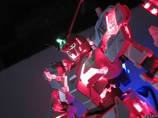 發光實驗作No.5 獨角獸毀滅模式 [HGUC] RX-0 Unicorn Gundam [destroy mode]