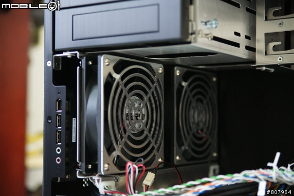 [開箱]我的新HTPC機箱 LIAN LI PC-V351