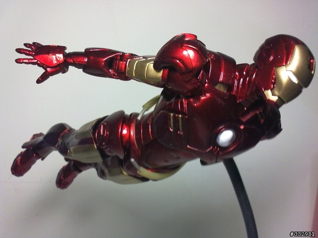打造8吋的hot toys - MARVEL Select IRONMAN Mark IV