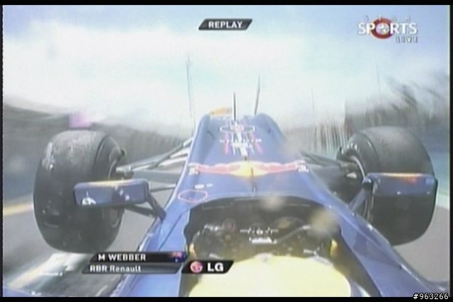 喔喔喔...飛起來了......紅牛飛起來了XD