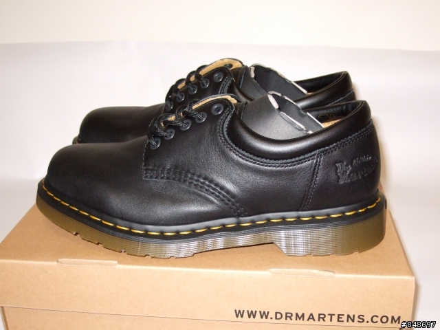 【開箱】馬汀大夫Dr. Martens 8053 5 Eye Padded Collar Shoe
