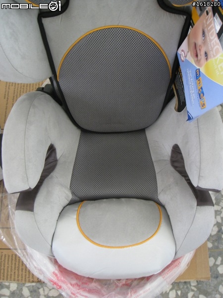 我們家妹妹的KIDDDY Comfort pro簡單開箱!!