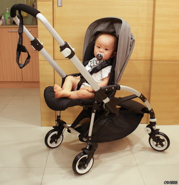 ［開箱］新款2010 Bugaboo Bee+推車, 同場加映與Quinny Senzz的比較圖