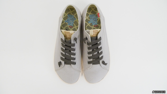 [第一次的開箱]Camper 2010春夏鞋款 PEU Rambla