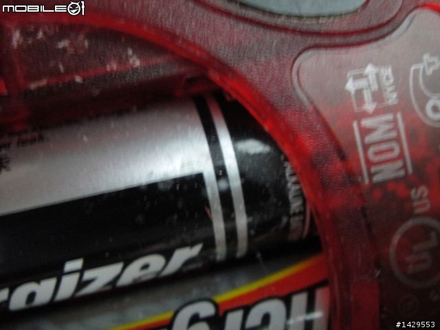 勁量電池漏液~廠商的回應請各位公評(99.11.20更新)