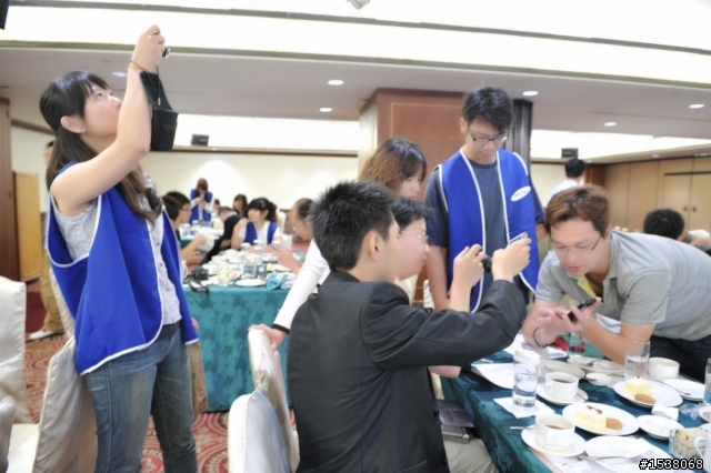 [三傲群雄耀安卓 星啟2.2漾風潮]S i9000 台中體驗