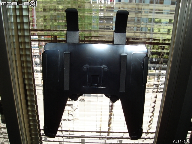 ipad holder! 車架終於帶回來拉~~~~