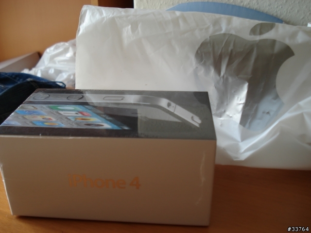 UK Unlock Iphone 4 - 16G & 32G 英國機無鎖板