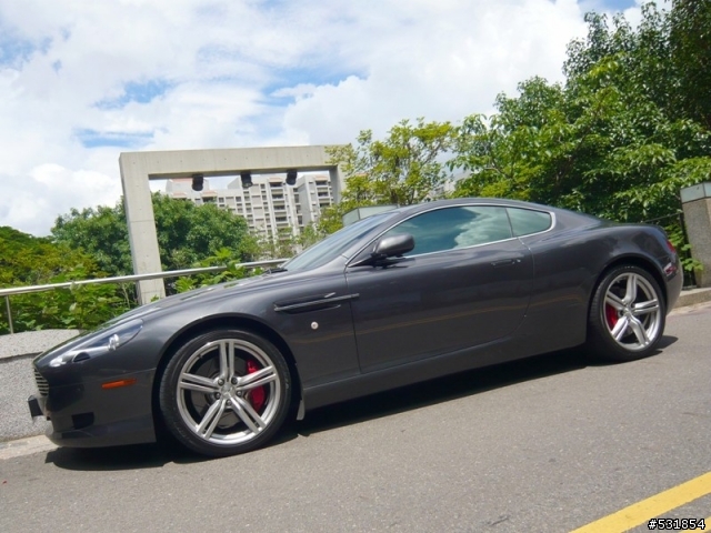 台南 - Aston Martin DB9