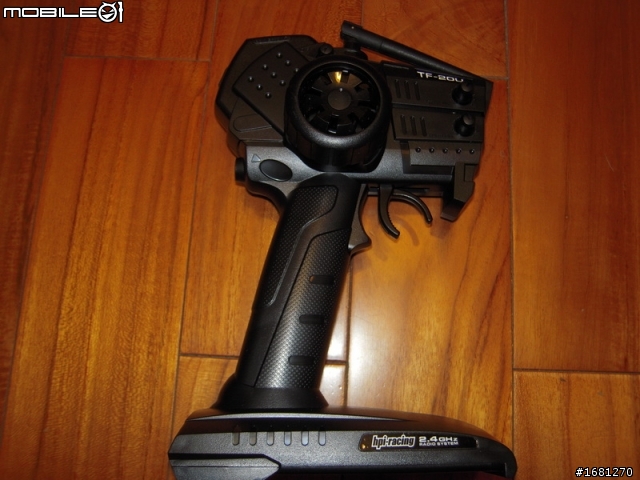 [開箱]HPI 1/8 Savage Flux HP 無刷野人大腳2.4G