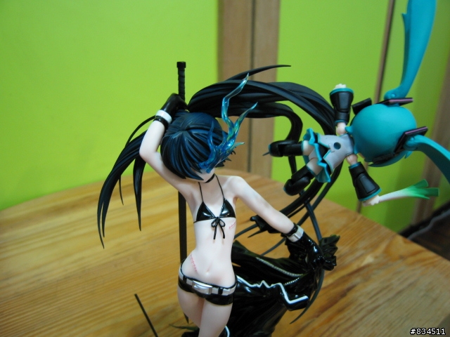 [開箱分享] {BRS_黑岩} (刀版) 1/8  BLACK★ROCK SHOOTER (Black blade ver. )__ (はちゅねミク主持)