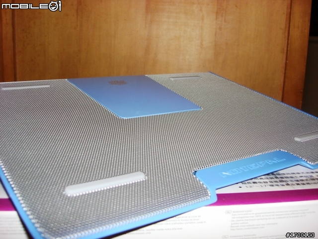 [開箱文]CoolMaster NotePal Color Infinite ∞ 筆電散熱器