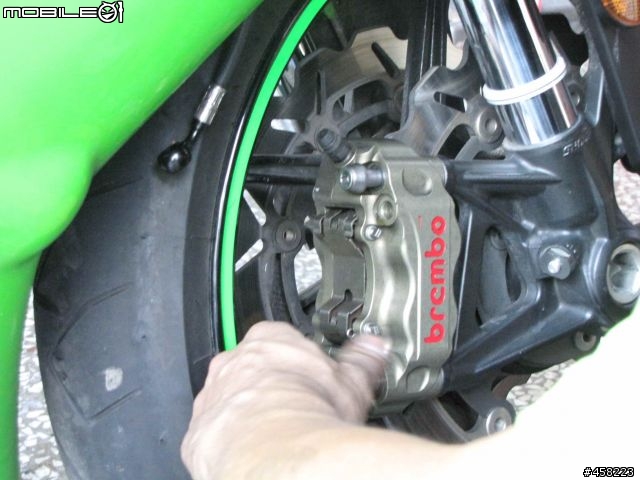 【小小開箱】Fren Tubo Carbon 油管 & Brembo HP CNC 輻卡 for ZX-6R 07"