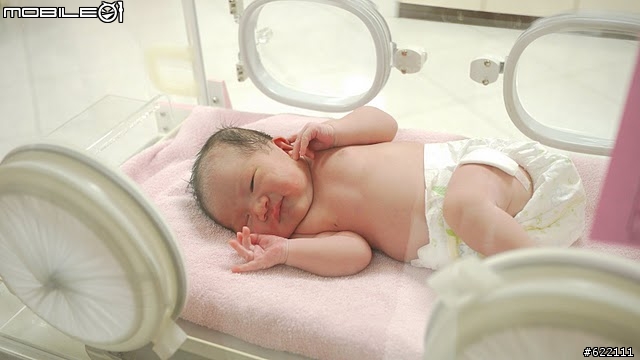 出生不到24HR的小baby