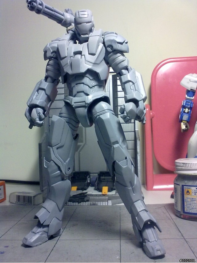 打造8吋的hot toys - MARVEL Select IRONMAN Mark IV